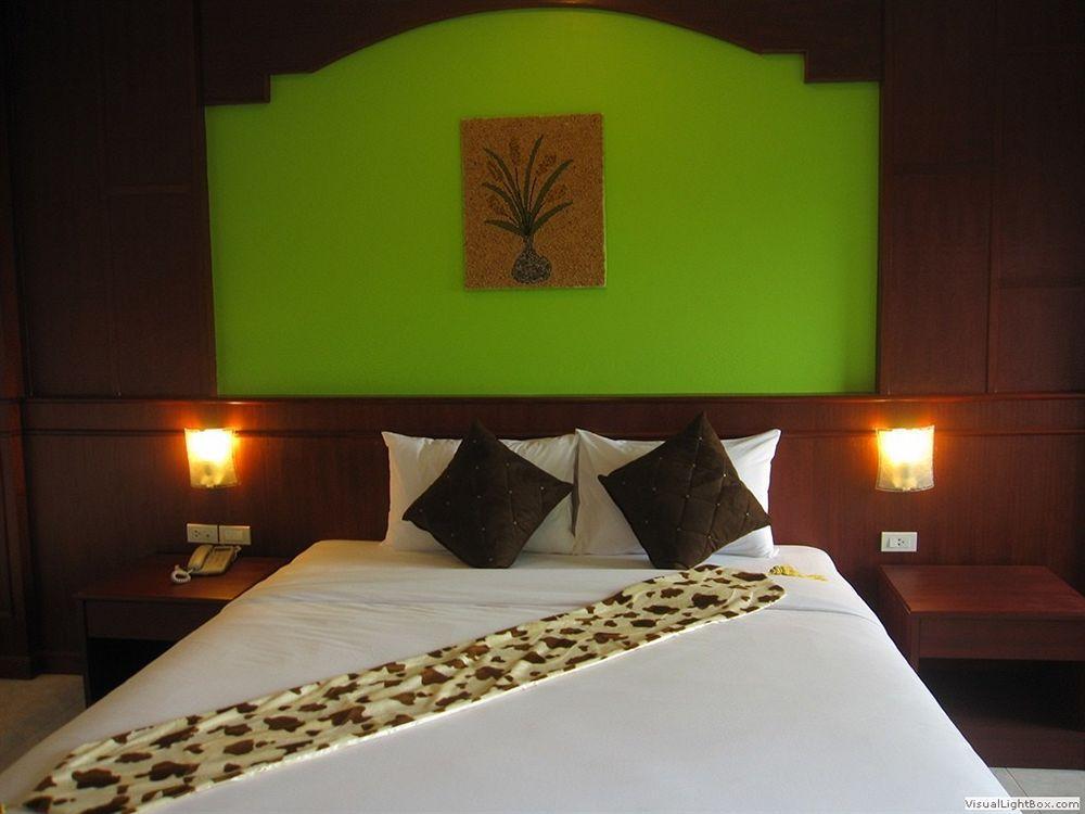 Forest Patong Hotel Exterior foto