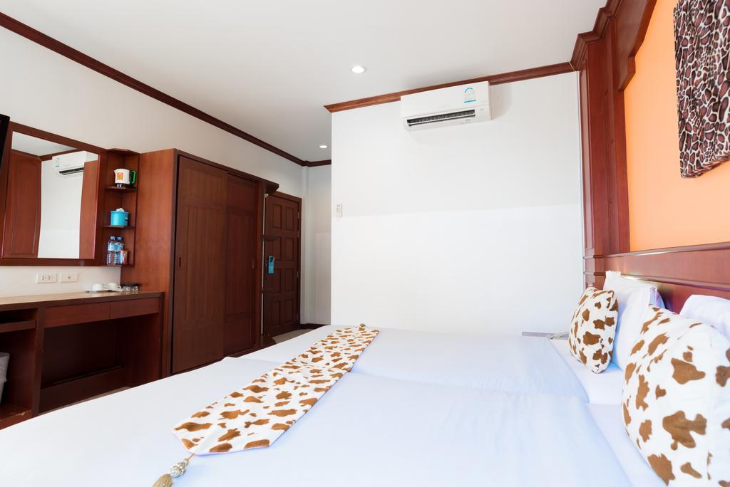 Forest Patong Hotel Exterior foto