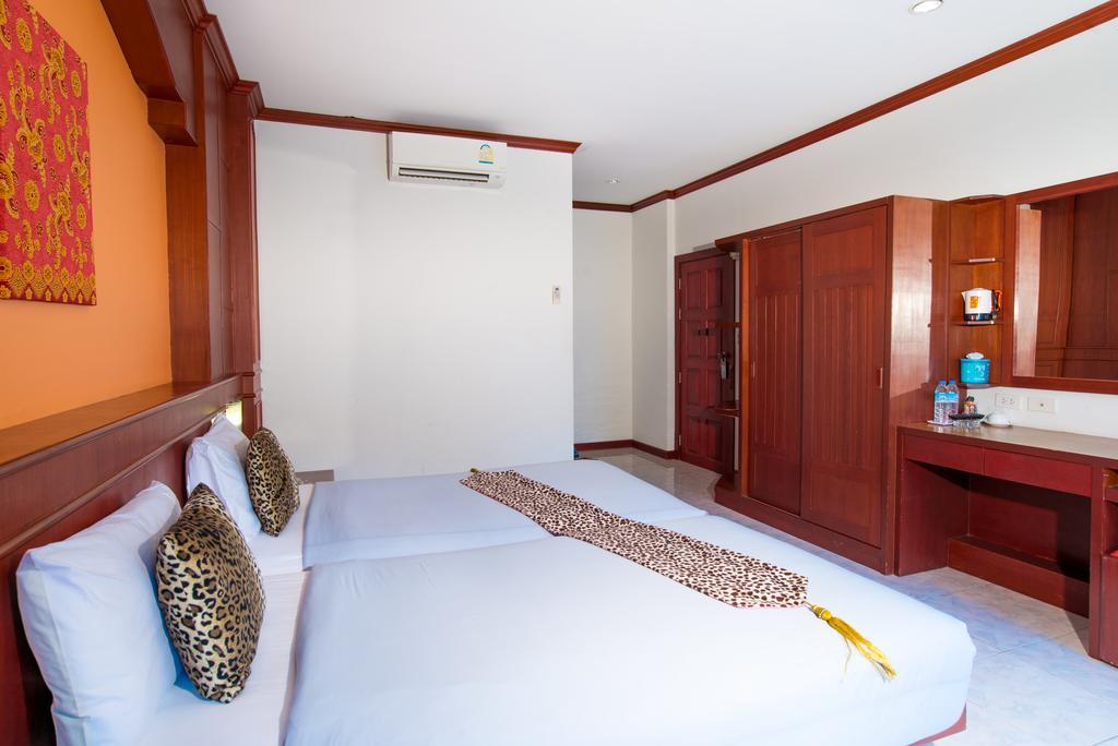 Forest Patong Hotel Exterior foto